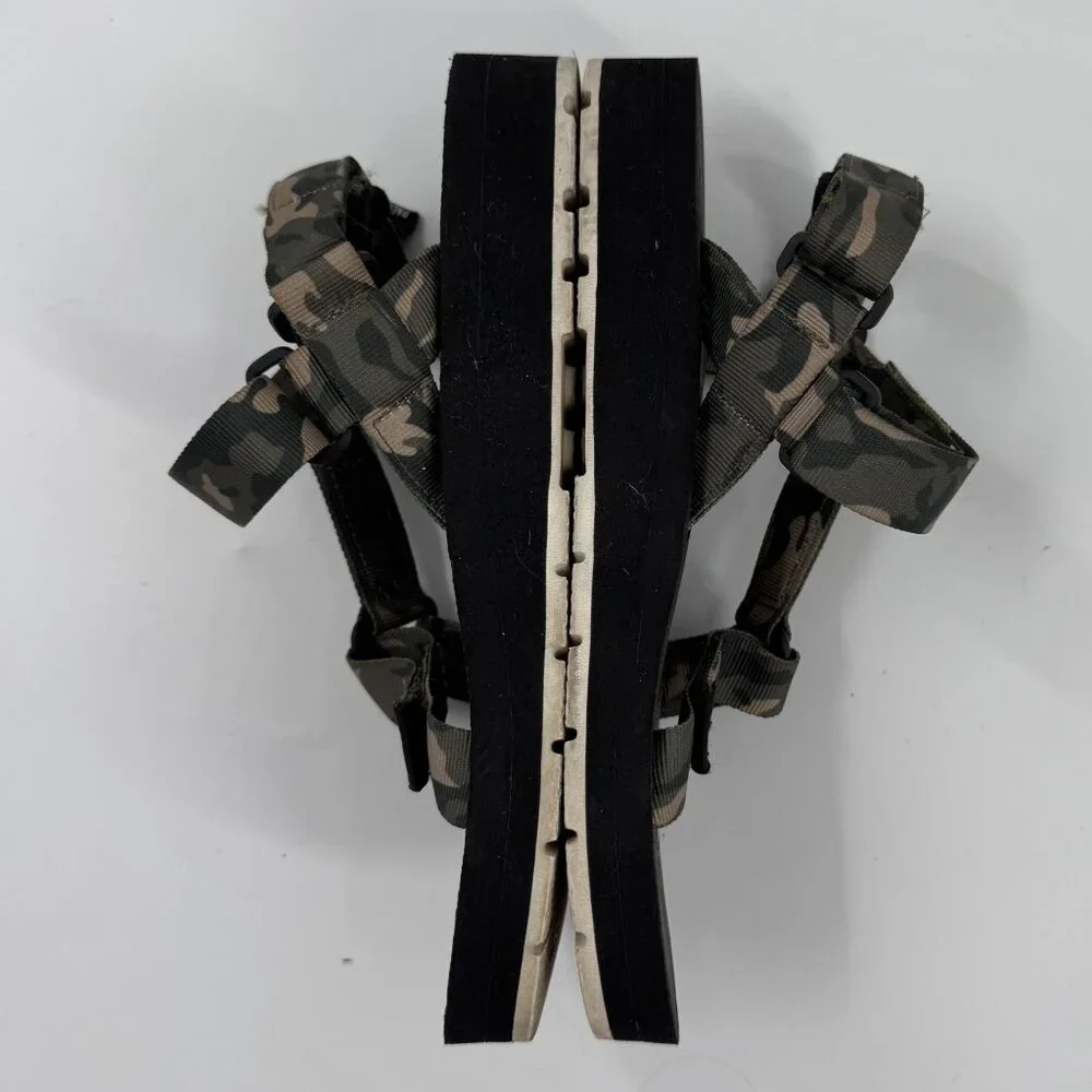 Palladium Outdoorsy Urbanity Camouflage Sandals Adjustable Straps Size W 7.5